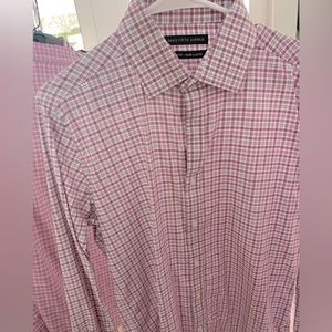 Saks fifth avenue mens dress shirt 15.5, 34-35 trim fit